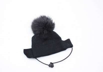Шапка с помпоном трикотаж черная, S