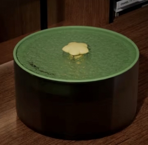 Фонтан для животных (китайськая вилка) бело-зелёный, 2,5 л